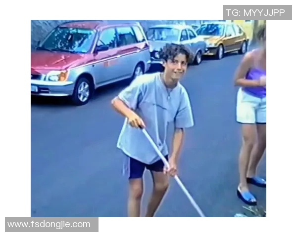 C罗吸引全球女球迷热爱足球的魅力与故事